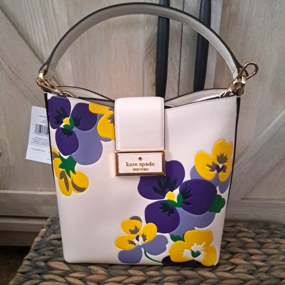 NWT Kate Spade Reegan Pansies Bucket Bag